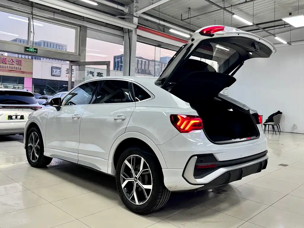 Audi Q3 Sportback 2020 40 TFSI Fashion купить на сайте DeffCars