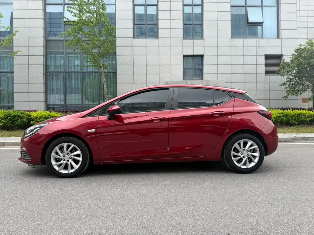 Weilan 2018 Hatchback 15S Automatic Leading Type купить на сайте DeffCars