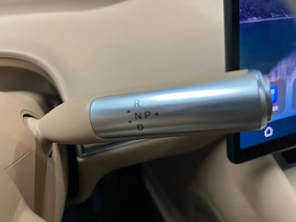 Zhijie R7 2024 pure electric 802km Max купить на сайте DeffCars