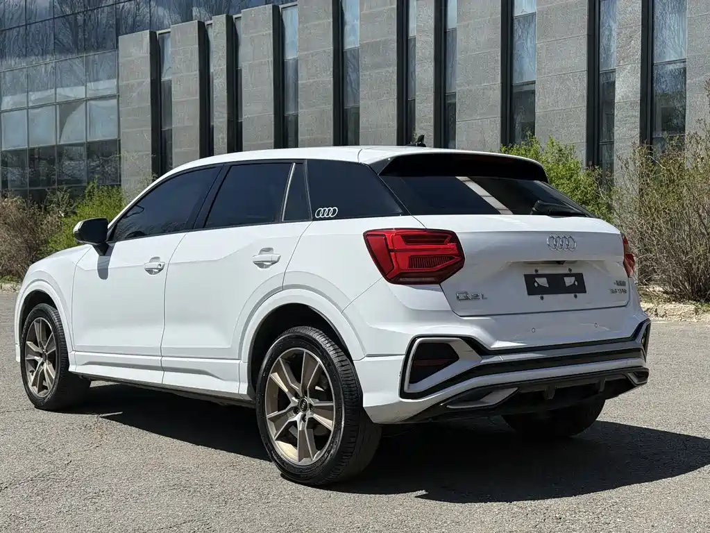 Audi Q2L 2022 35 TFSI fashionable and dynamic купить на сайте DeffCars
