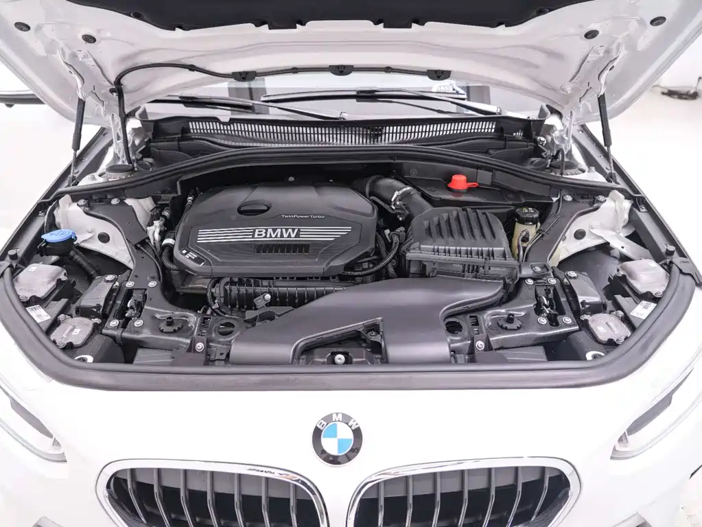 BMW 1 Series 2023 120i M Sports Edition купить на сайте DeffCars
