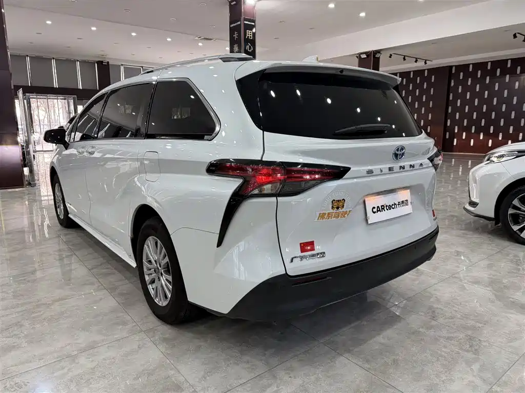 SIENNA 2021 2.5L Hybrid Comfort Edition купить на сайте DeffCars