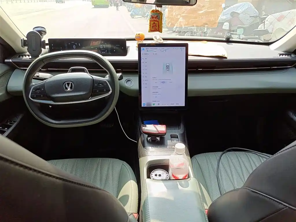 Yida 2023 Blue Whale NE 1.5T GDI DCT pilot model купить на сайте DeffCars