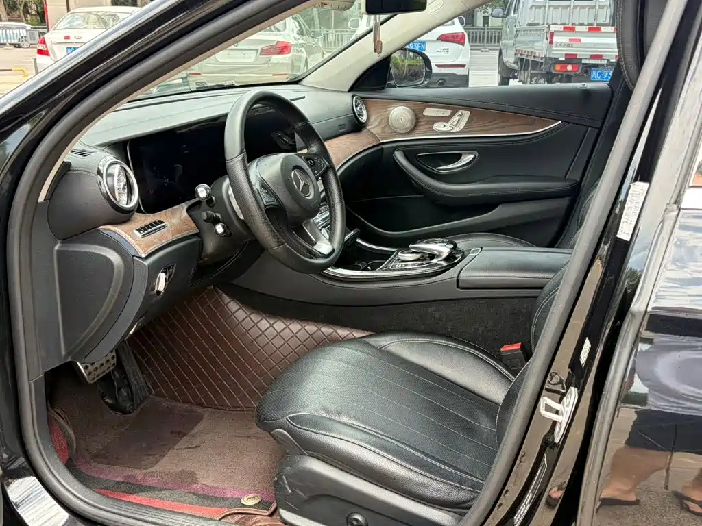 Mercedes-Benz E-Class 2016 E 300 L Fashion Model купить на сайте DeffCars