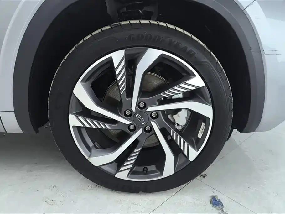 Xingyue L 2024 2.0TD high-power automatic two-wheel drive skyline version купить на сайте DeffCars