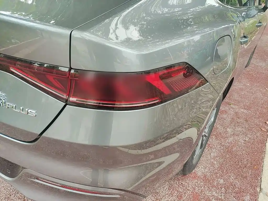 Qin Plus 2024 Honor Edition DM-i 55KM Leading Type купить на сайте DeffCars