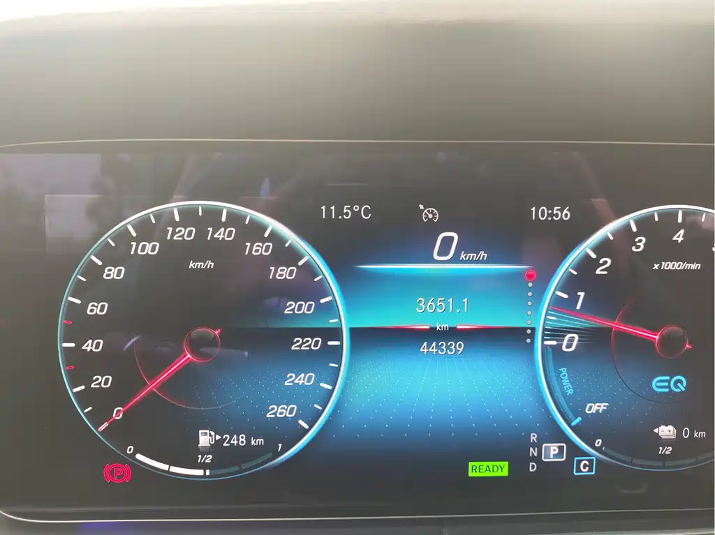 Mercedes-Benz E-Class New Energy 2022 E 350 e L plug-in hybrid sedan купить на сайте DeffCars