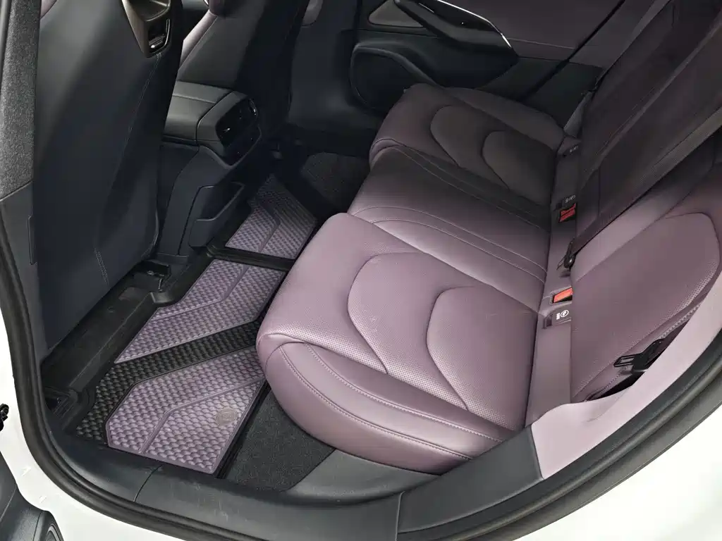 Xiaomi SU7 2024 rear-drive ultra-long battery life high-end smart driving Pro version купить на сайте DeffCars
