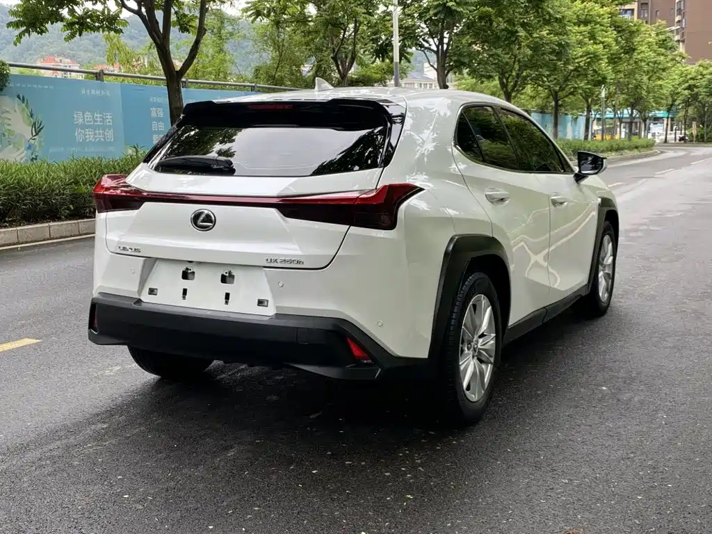 Lexus UX 2022 260h Discovery Edition купить на сайте DeffCars