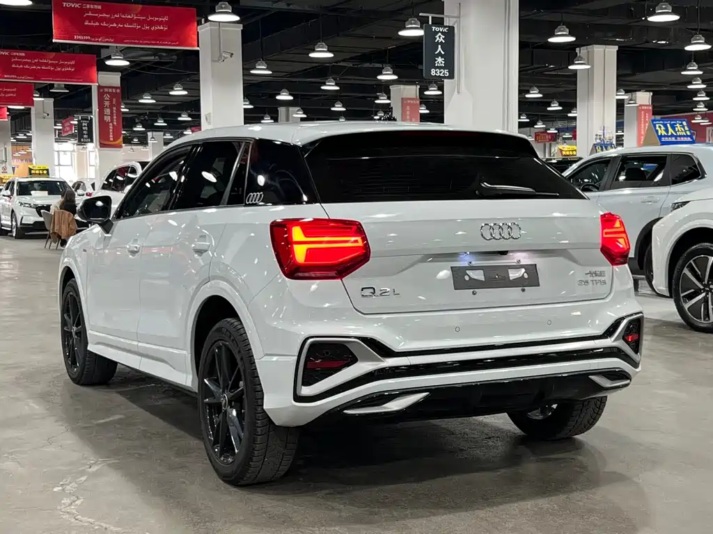 Audi Q2L 2022 35 TFSI fashionable and dynamic купить на сайте DeffCars