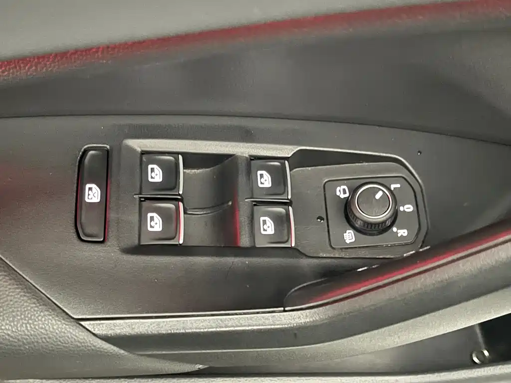 Sagitar 2024 300TSI DSG Super Edition купить на сайте DeffCars