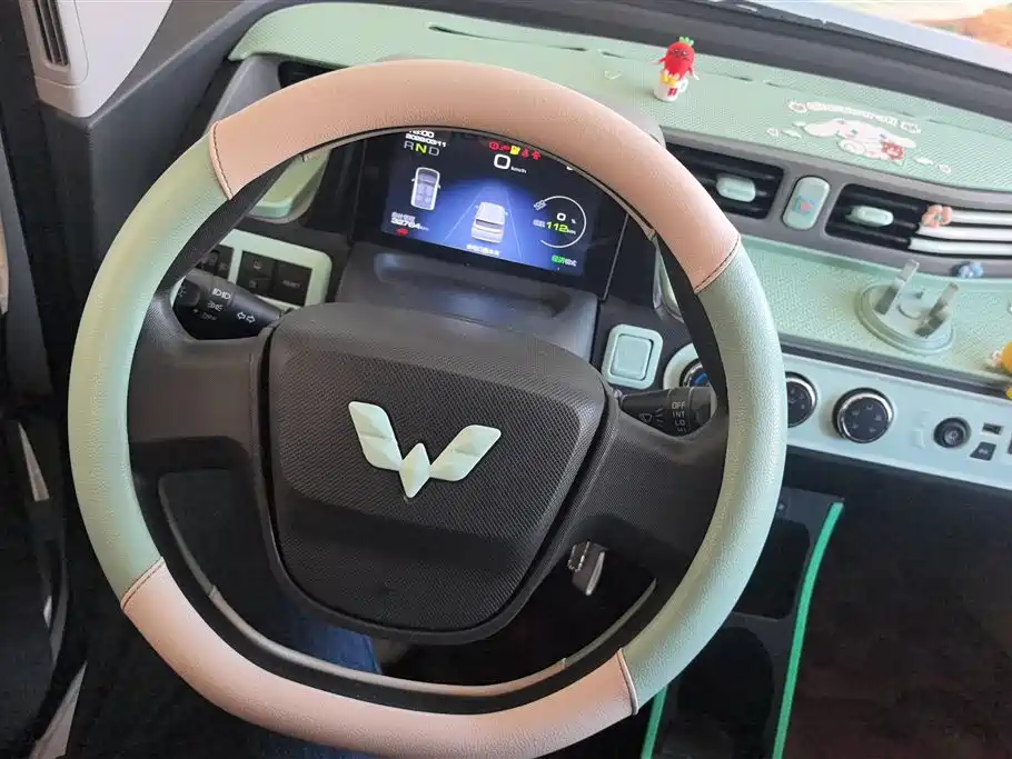 Hongguang MINIEV 2022 Freestyle Lithium Iron Phosphate купить на сайте DeffCars