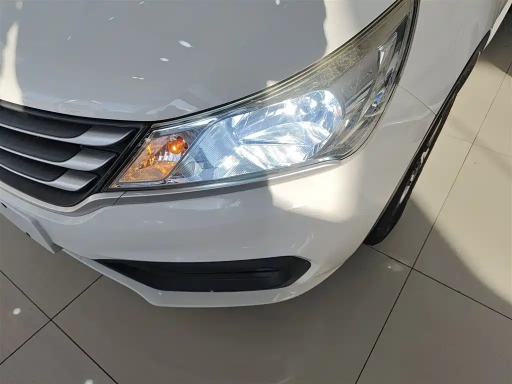 Baojun 310 2016 1.2L manual comfort model купить на сайте DeffCars