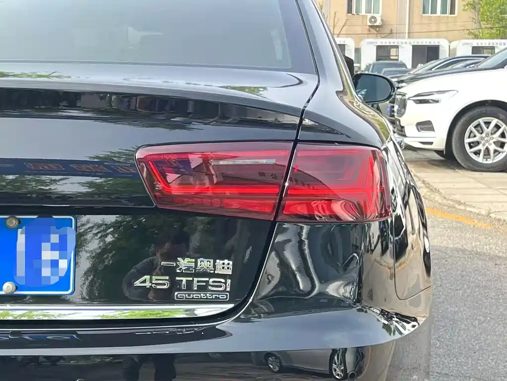 Audi A6L 2018 30th anniversary model 45 TFSI quattro sporty купить на сайте DeffCars