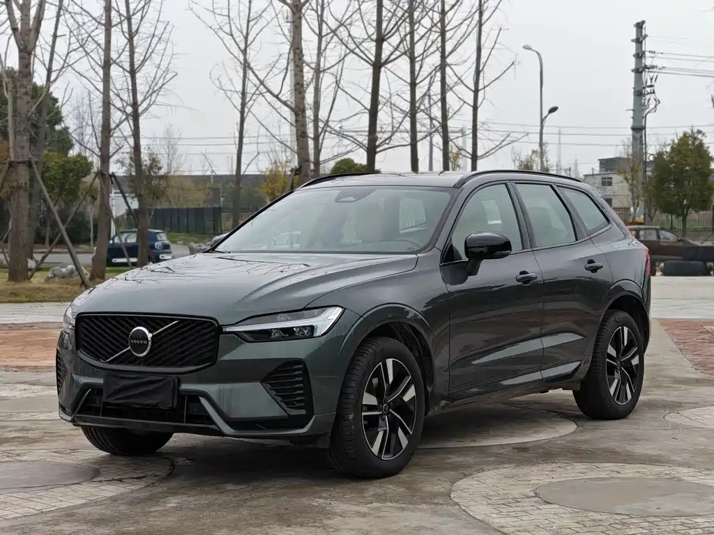 Volvo XC60 2026 B5 four-wheel drive Zhiyuan Sports Edition купить на сайте DeffCars
