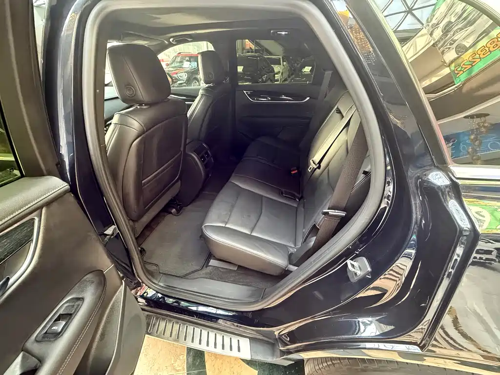 Cadillac XT5 2021 28T luxury model купить на сайте DeffCars
