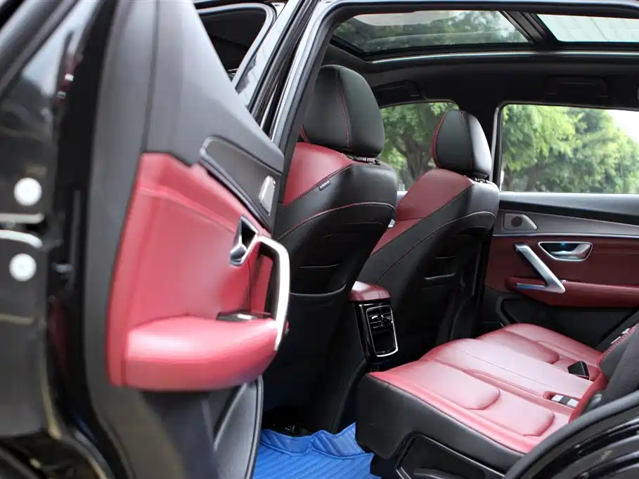 Jietu X70 PLUS 2021 1.6T DCT PRO 7-seater купить на сайте DeffCars