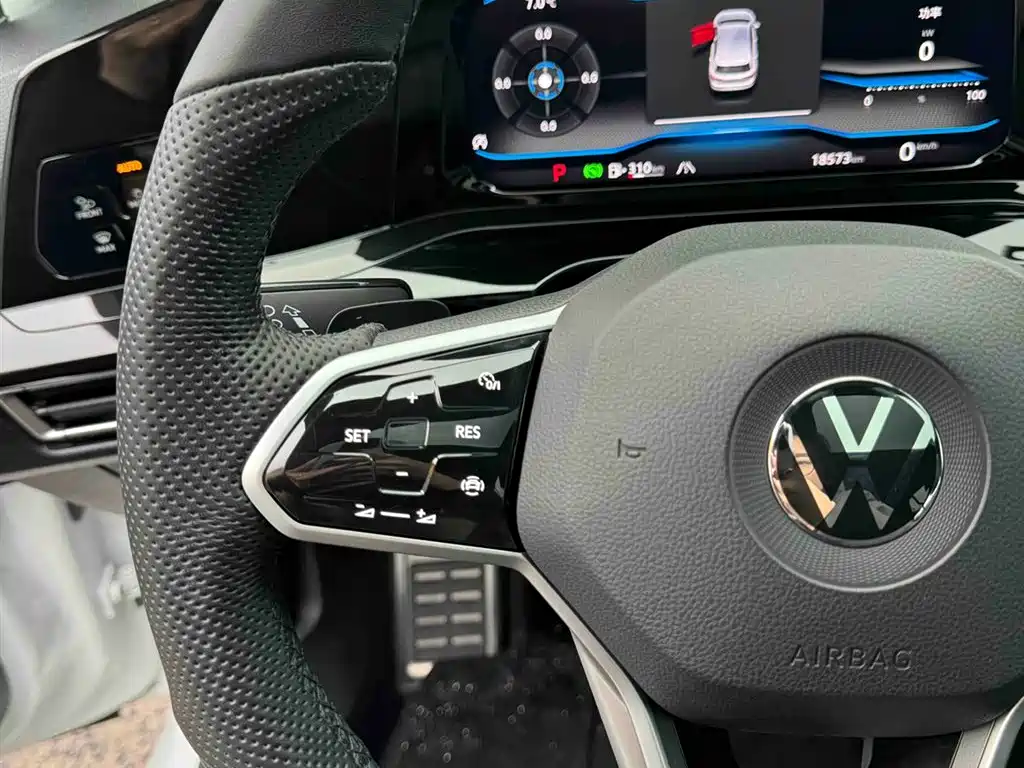 Golf 2023 280TSI DSG R-Line купить на сайте DeffCars