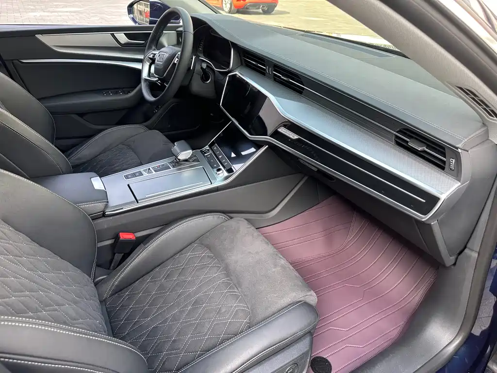 Audi A7L 2024 45 TFSI quattro luxury model купить на сайте DeffCars