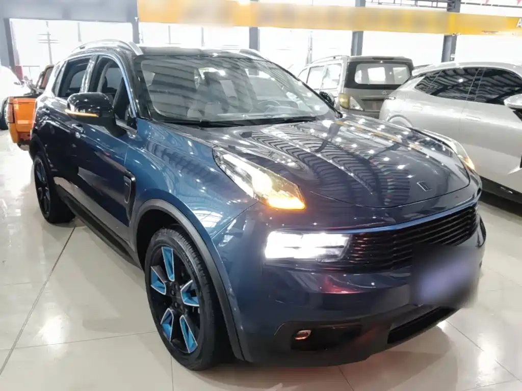 Lynk & Co 01 2017 2.0T 2WD Yao Pro Edition купить на сайте DeffCars