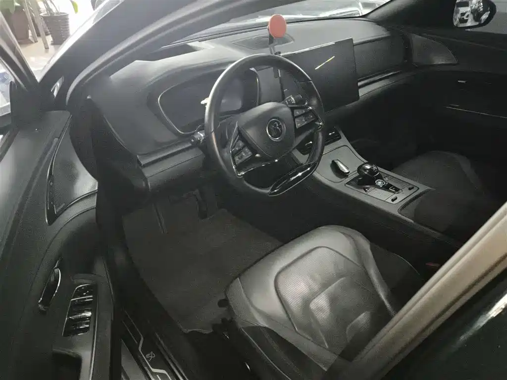 Han 2022 EV 610KM four-wheel drive Qianshancui Limited Edition купить на сайте DeffCars