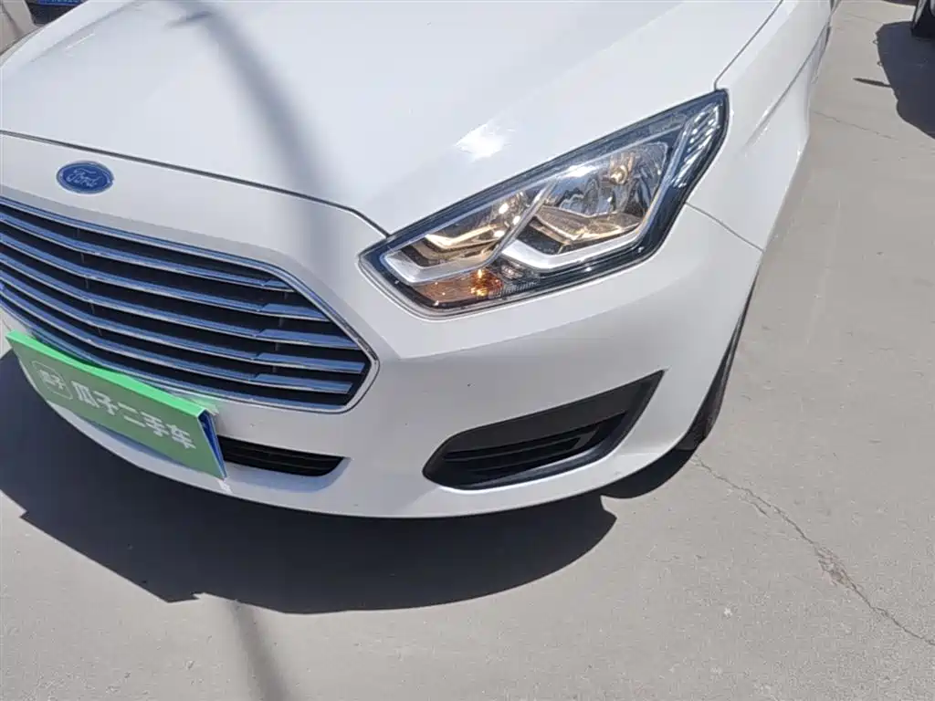 Escort 2017 facelift 1.5L automatic comfort model купить на сайте DeffCars