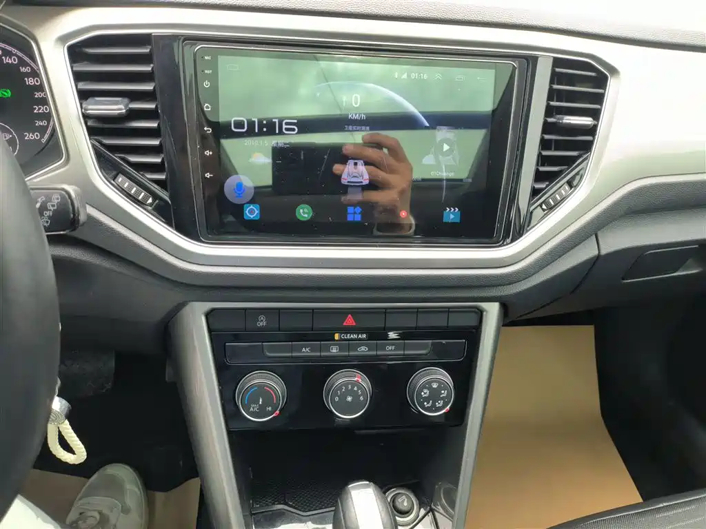 T-ROC 2018 model 230TSI DSG two-wheel drive aggressive model National V купить на сайте DeffCars