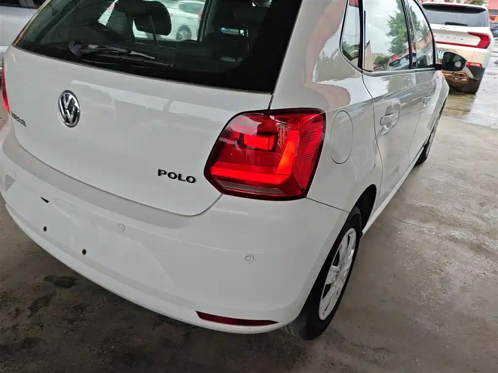 Polo 2016 1.4L manual fashion model купить на сайте DeffCars