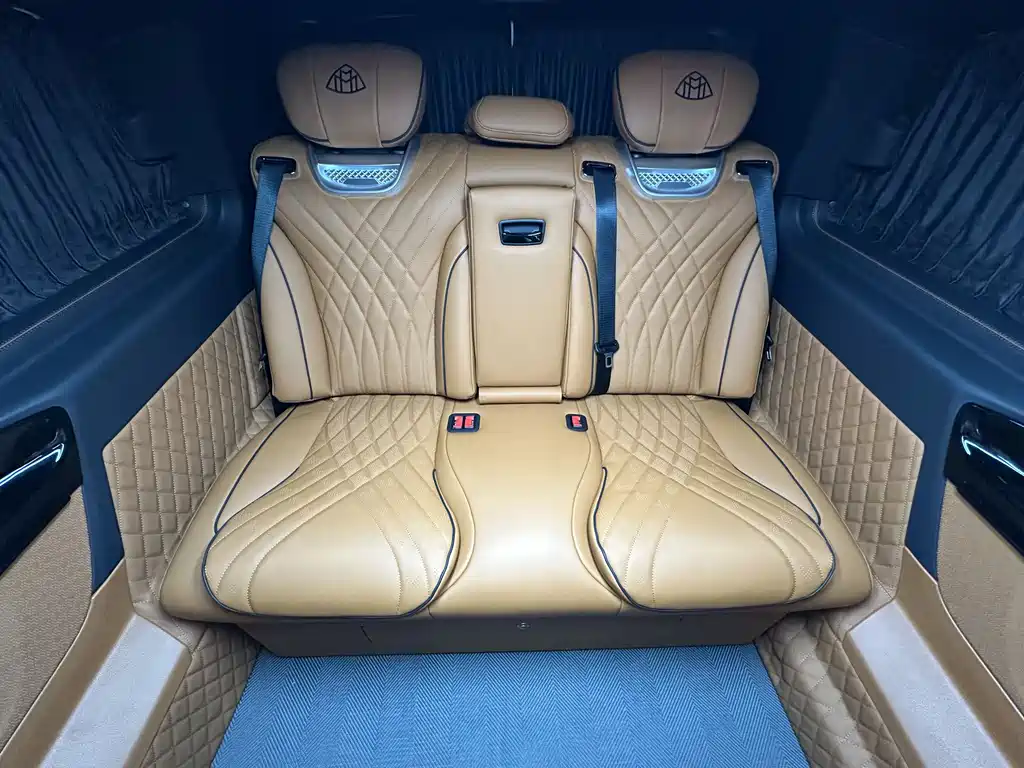 Vito 2023 2.0T Business Edition 7 seats купить на сайте DeffCars