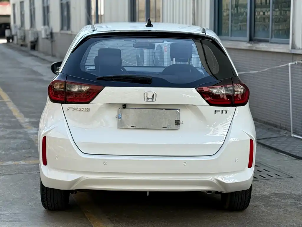 Fit 2023 1.5L CVT Trendy Edition купить на сайте DeffCars