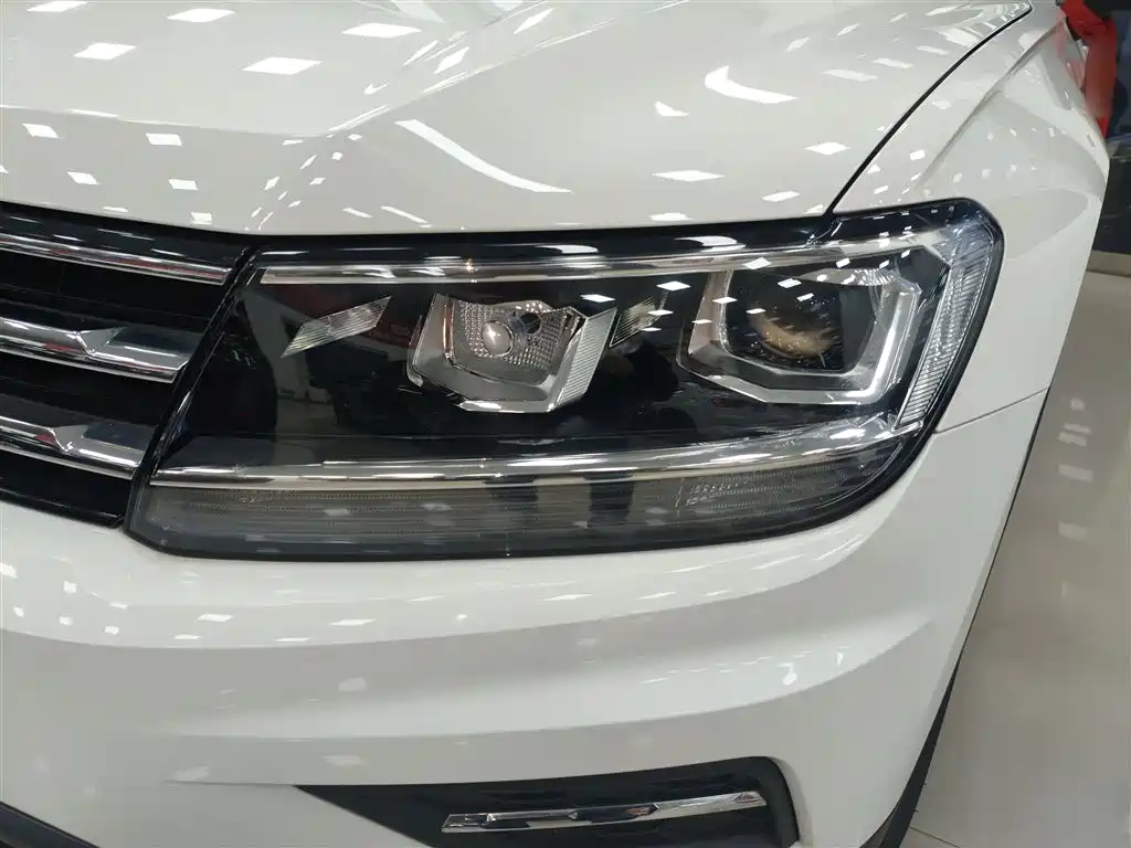 Tiguan L 2021 330TSI automatic two-wheel drive smart version купить на сайте DeffCars