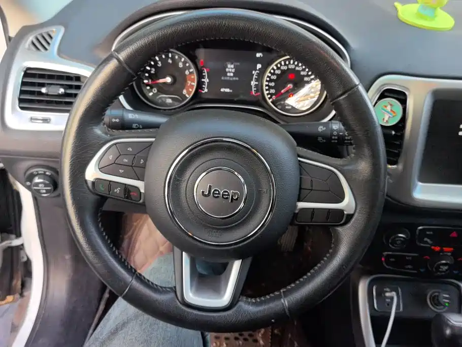 Compass 2017 200T Automatic Home Edition купить на сайте DeffCars