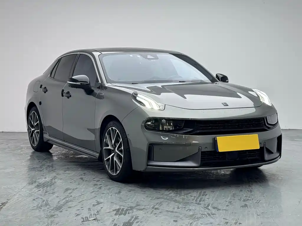 Lynk & Co 03 2022 2.0TD DCT Pro купить на сайте DeffCars