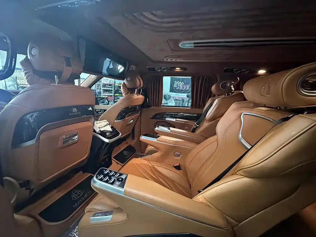 Vito 2023 2.0T Business Edition 7 seats купить на сайте DeffCars