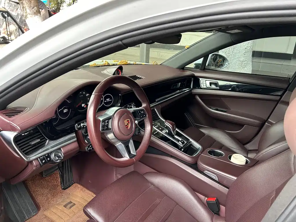 Panamera 2017 Panamera Executive Extended Edition 3.0T купить на сайте DeffCars