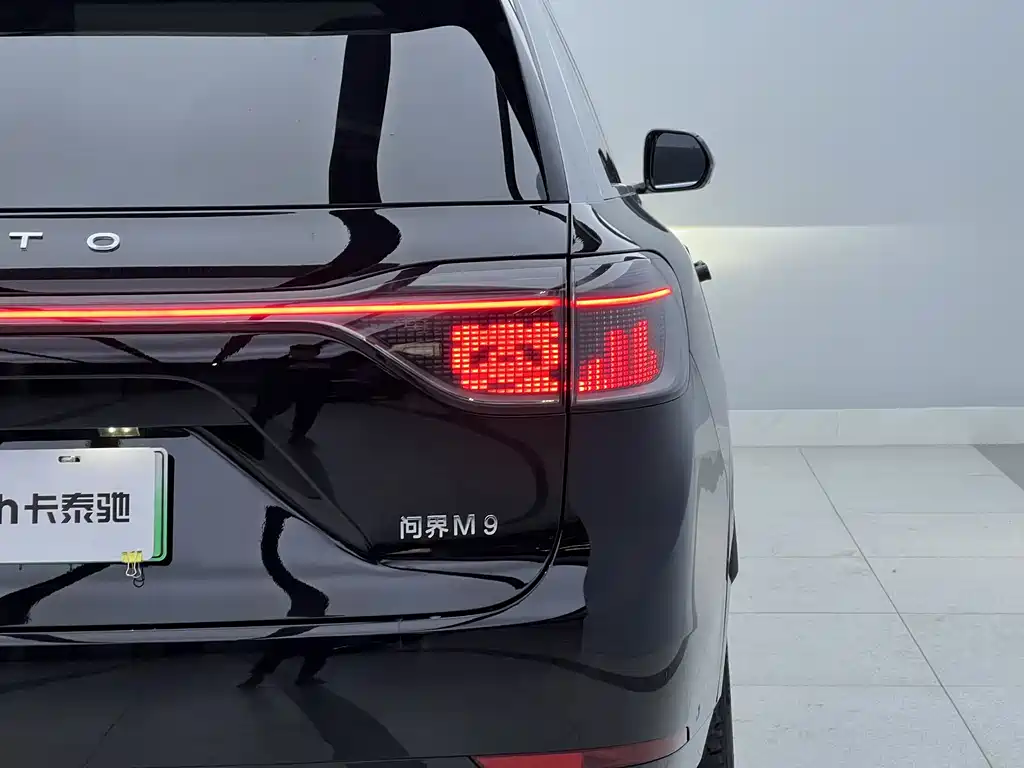 Wenjie M9 2024 extended range Ultra version 52kWh 6-seater version купить на сайте DeffCars