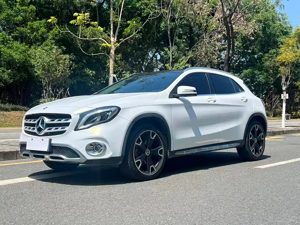 Mercedes-Benz GLA 2017 GLA 220 4MATIC luxury model купить на сайте DeffCars