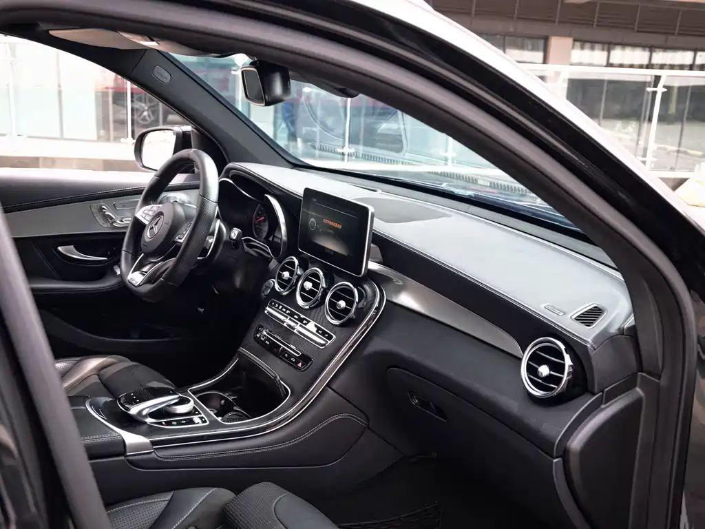 Mercedes-Benz GLC AMG 2018 AMG GLC 63 4MATIC+ купить на сайте DeffCars