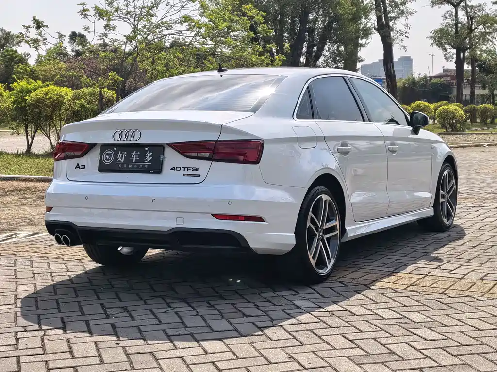 Audi A3 2019 Limousine 40 TFSI Sports National V купить на сайте DeffCars