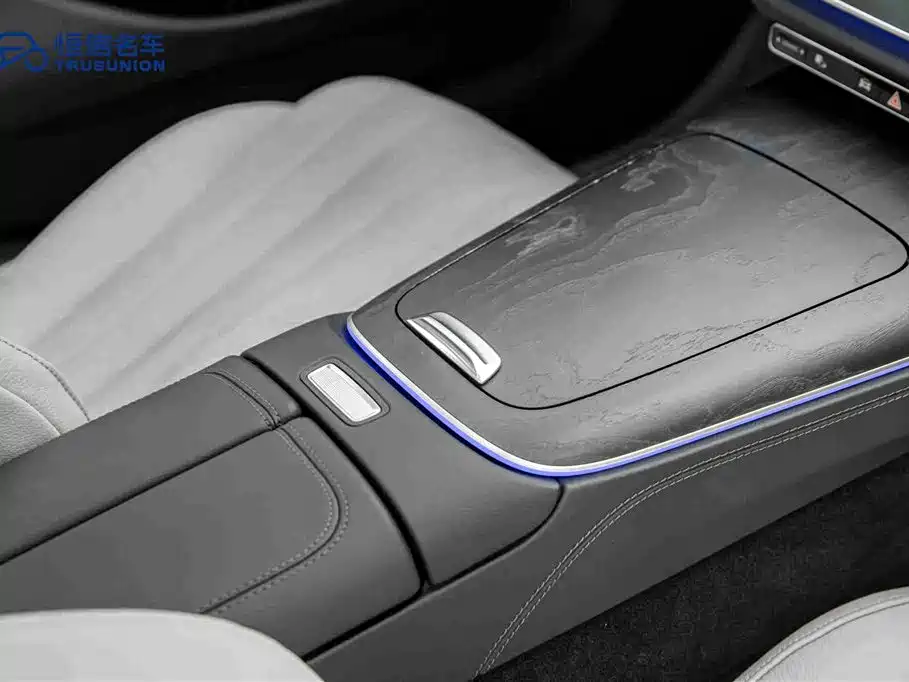 Mercedes-Benz E-Class 2024 E 300 L Luxury Model купить на сайте DeffCars