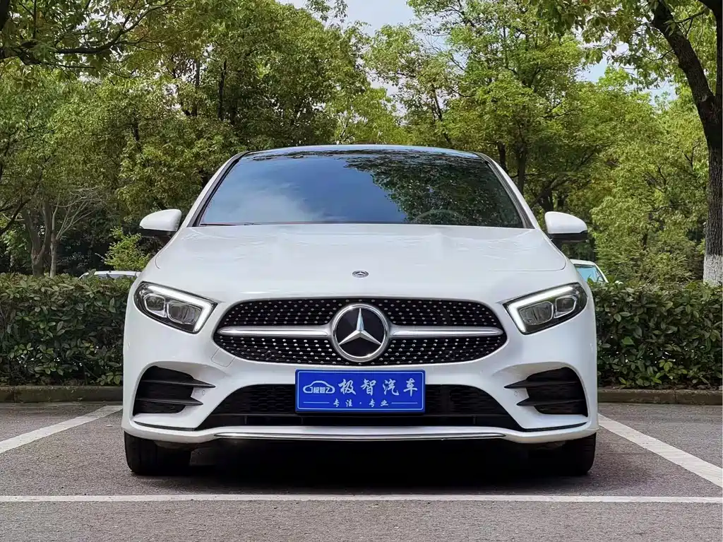 Mercedes-Benz A-Class 2023 A 200 L Fashion Model купить на сайте DeffCars