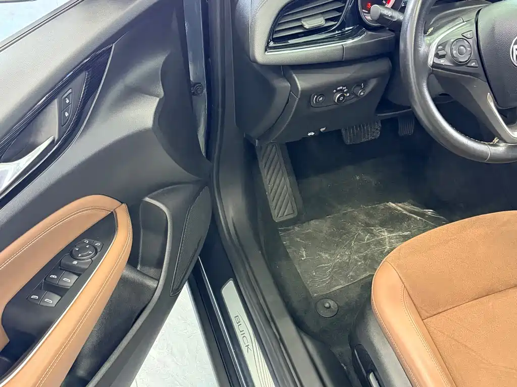 Regal 2019 20T Elite National VI купить на сайте DeffCars