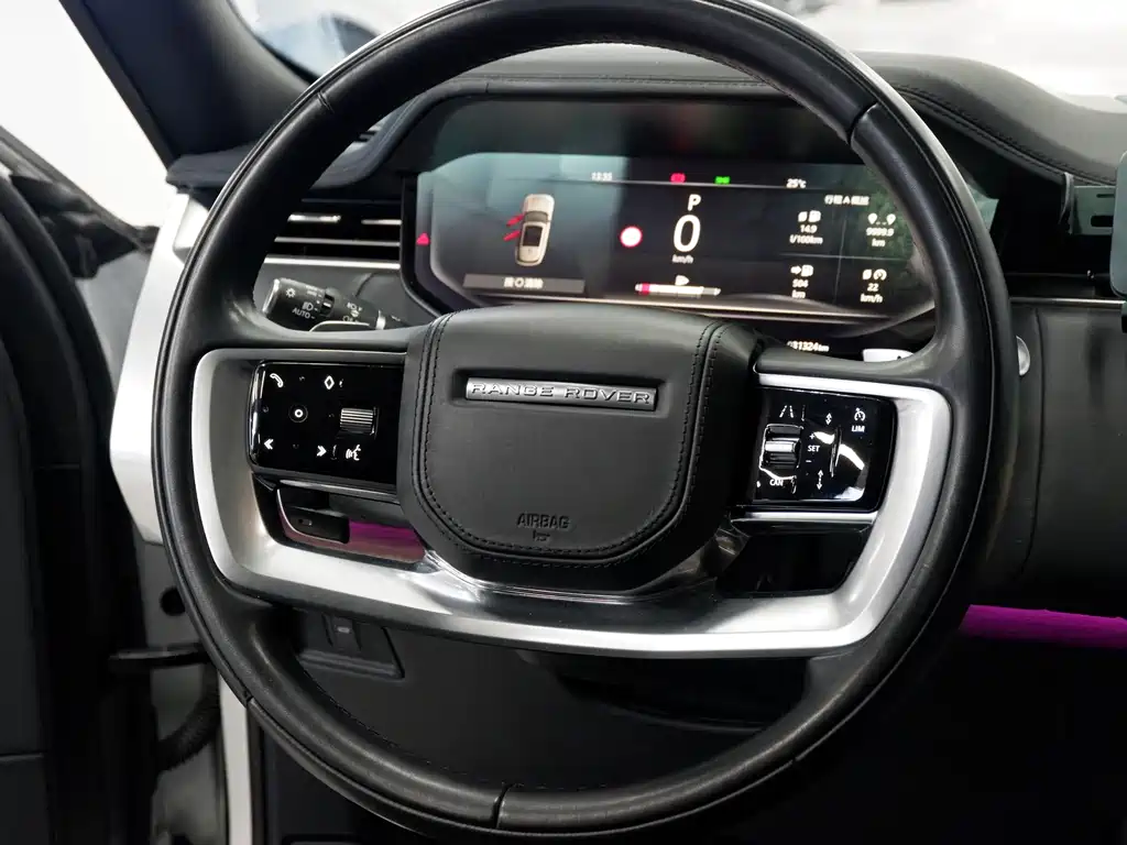 Range Rover 2023 3.0 L6 400PS Extended Edition купить на сайте DeffCars