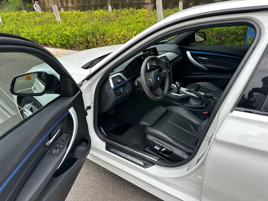 BMW 3 Series 2019 320i M Sports Package купить на сайте DeffCars