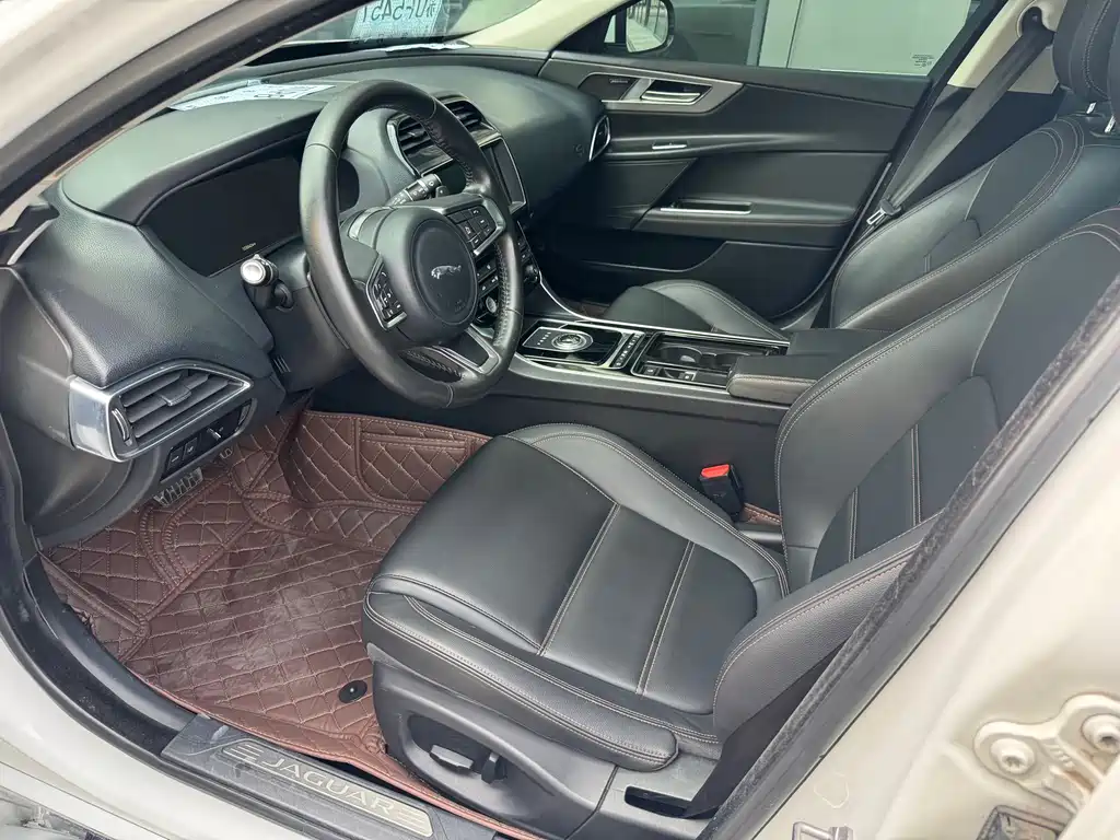 Jaguar XEL 2018 2.0T 250PS Exclusive Edition купить на сайте DeffCars