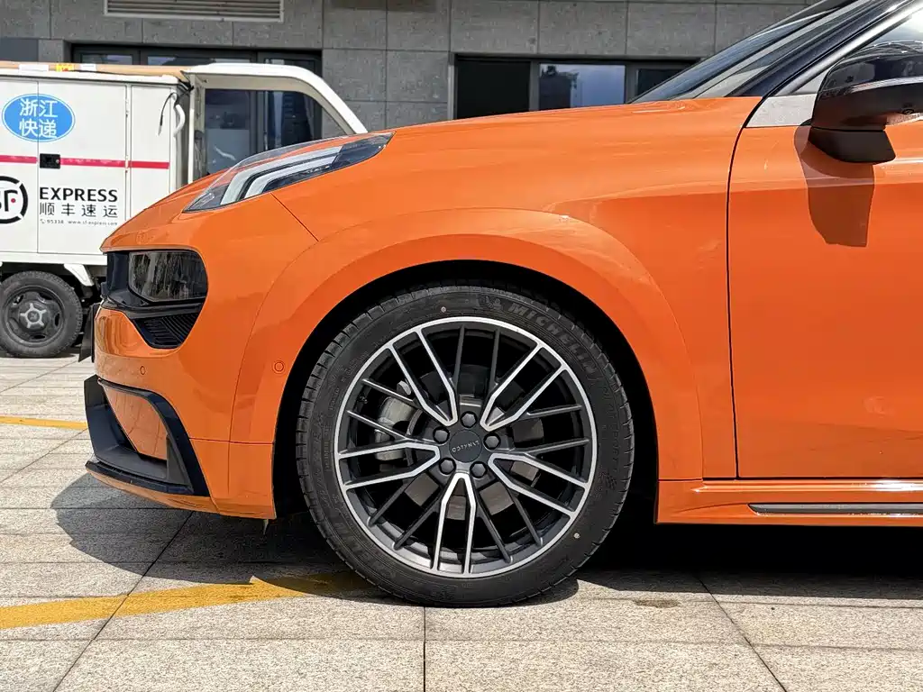 Lynk & Co 02 Hatchback 2021 2.0TD Halo Driving Control Kit Edition купить на сайте DeffCars