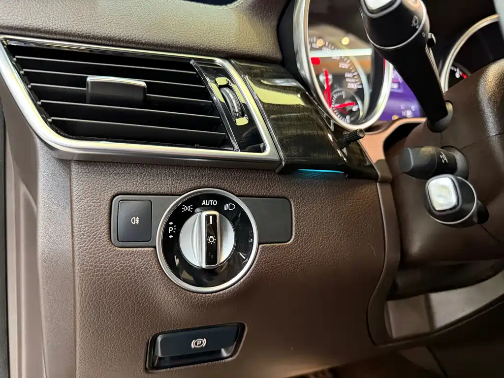 Mercedes-Benz GLS 2018 facelift GLS 400 4MATIC luxury model купить на сайте DeffCars