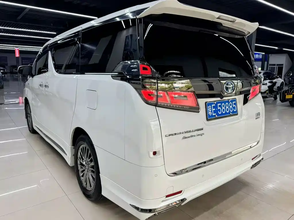 Wilfa 2021 Crown Dual Engine 2.5L HV Premium Edition купить на сайте DeffCars
