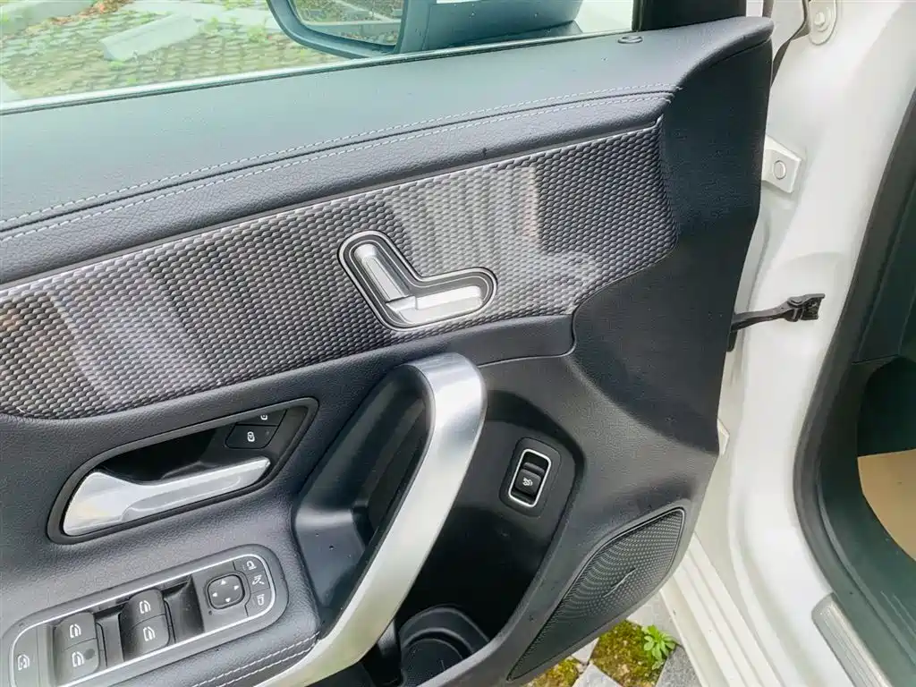 Mercedes-Benz A-Class 2020 A 200 L Sports Sedan купить на сайте DeffCars