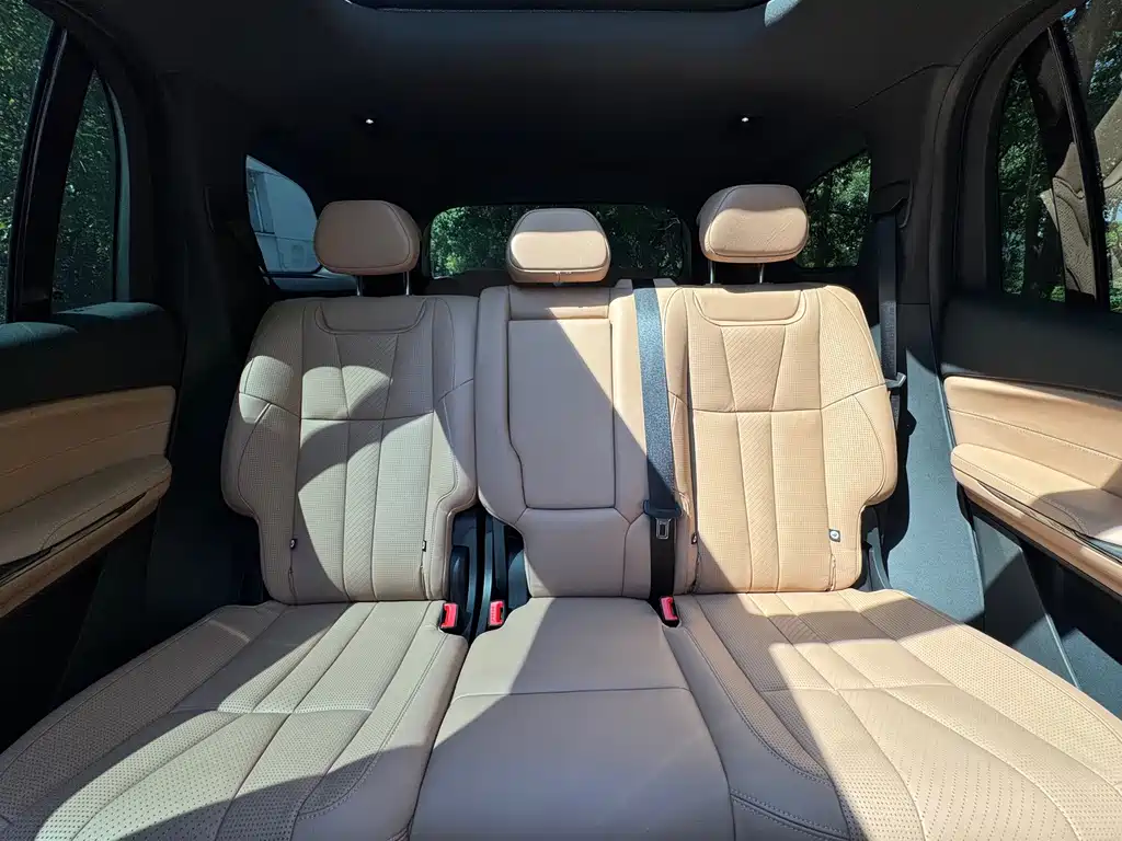 NIO ES8 2020 485KM seven-seater version купить на сайте DeffCars